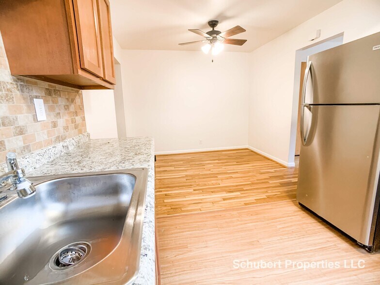 Kitchen #8 - 3154 Schubert Ave
