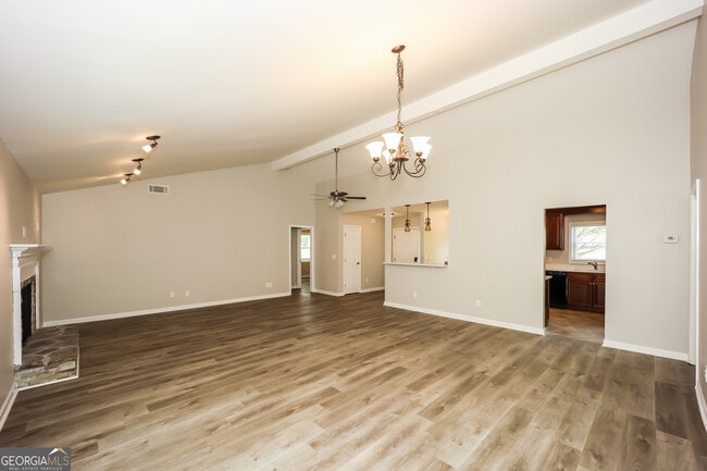 Building Photo - 1815 Quailwood Dr