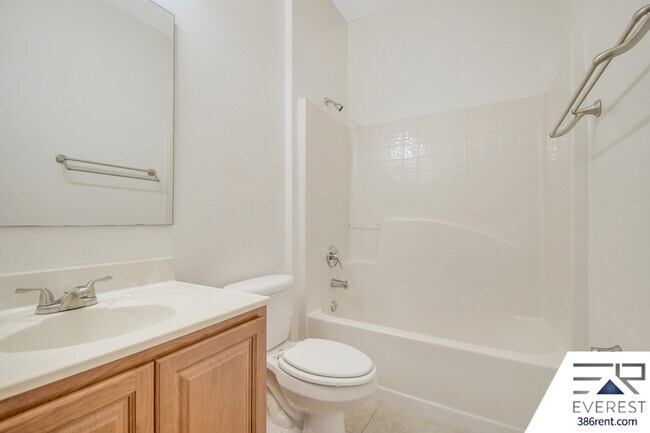 Building Photo - 7 Blackwell Pl