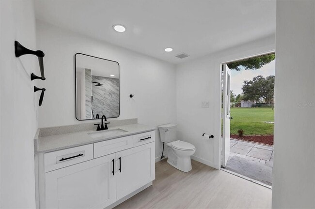 Building Photo - 948 Andrews Ave NW