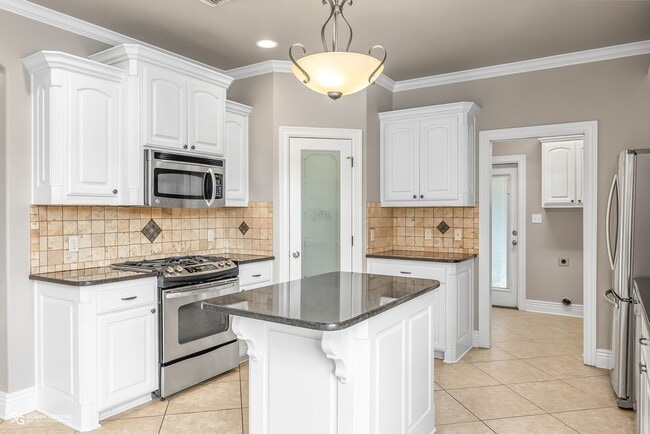 Building Photo - Beautiful home in North Bossier!