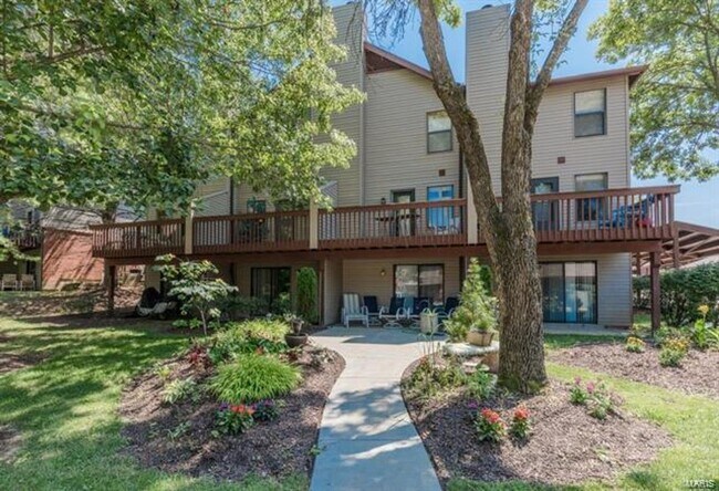 Building Photo - 869 Forest Trace Dr