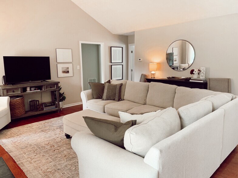 Living Room - 121 Rothbury Dr