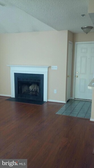 Building Photo - 14024 Vista Dr