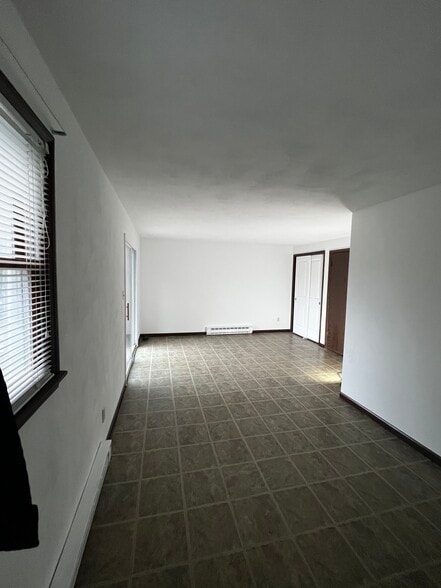Building Photo - 832 Oakdale Rd