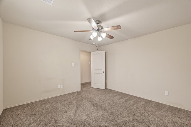 Building Photo - 23506 Umbrella Pine Dr