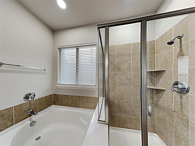 Building Photo - 661 Cattlemans Way
