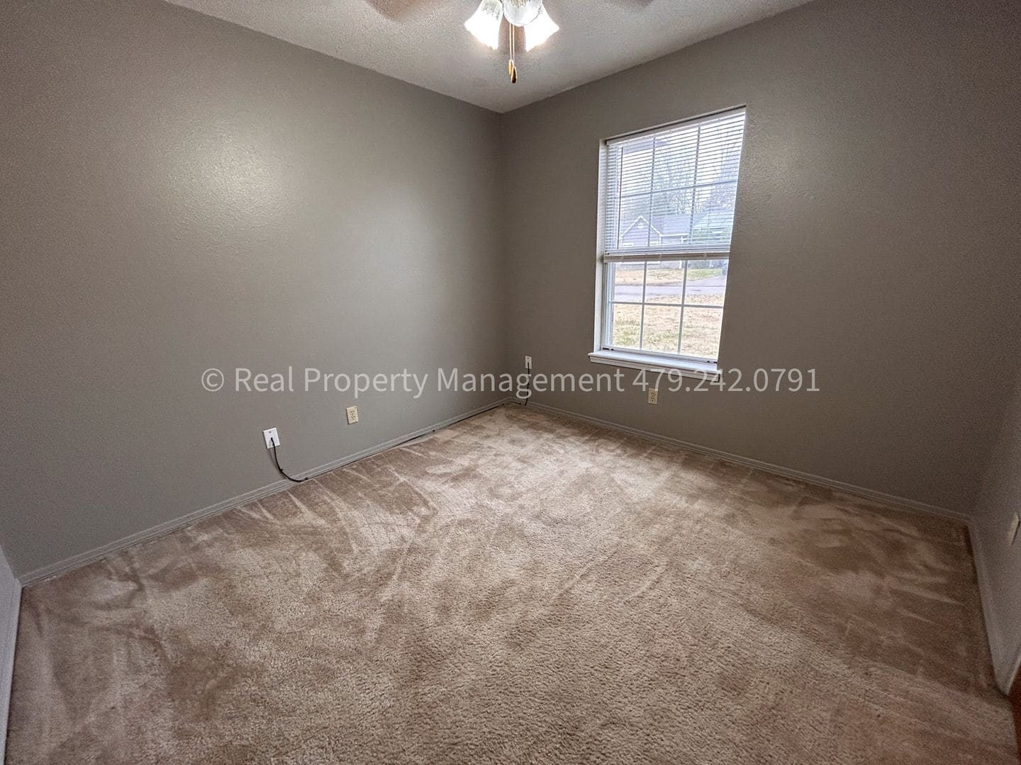 Building Photo - 80 Grand View Dr