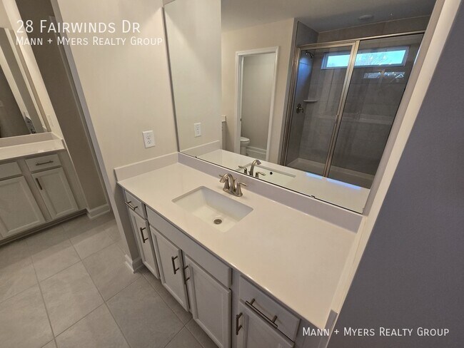 Building Photo - 28 Fairwinds Dr