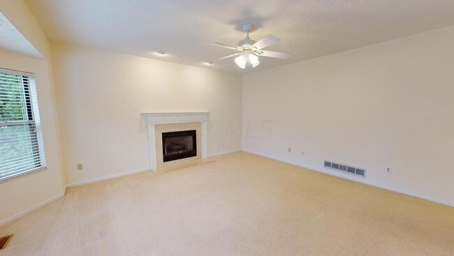 Building Photo - 6498 Ringsend Ct