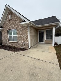 Building Photo - Cobblestone Trace- Oxford's Premier 55+ Community