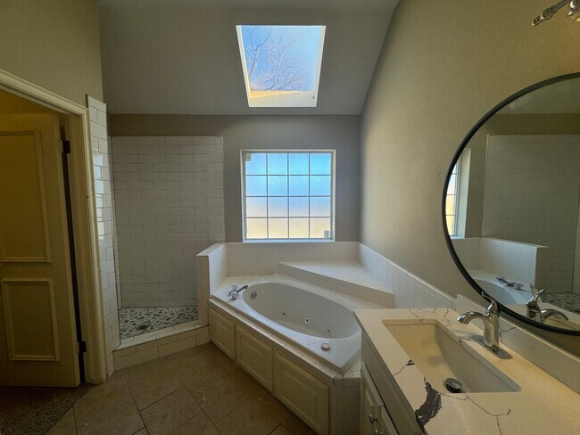 Building Photo - 704 Copperfield Dr