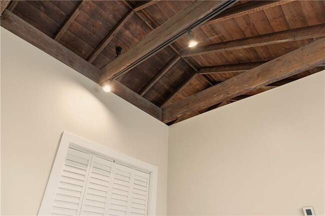 Building Photo - 98 Kay St