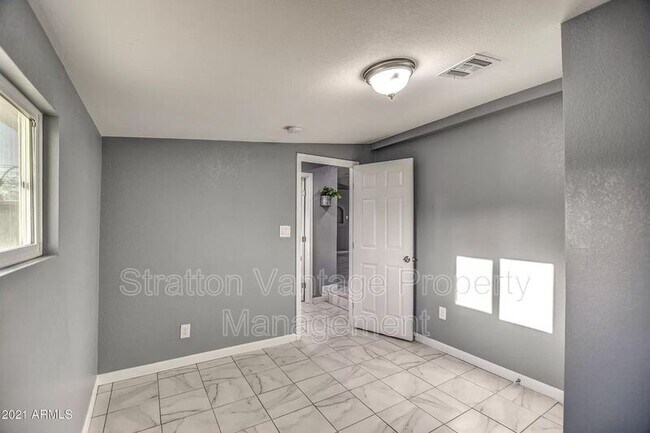 Building Photo - 15620 N Greasewood St