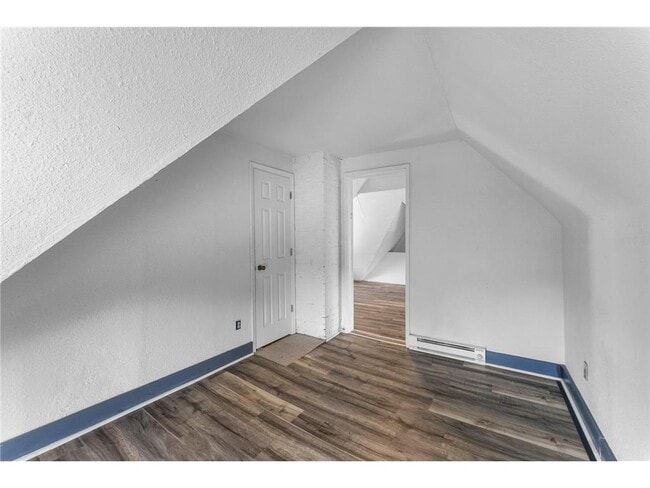 Building Photo - 2559 Aldrich Ave S