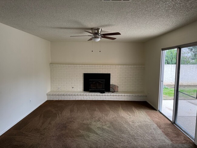 Building Photo - Now Available!! Very Nice Home In South Side Los Banos