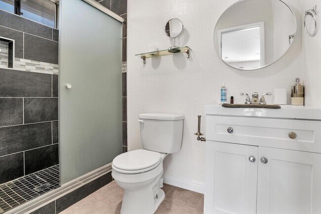 Building Photo - 3784 Nectarine Cir