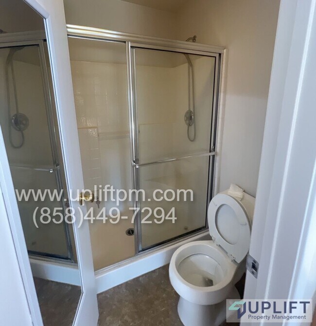 Building Photo - 819 Mimosa Creek Ln