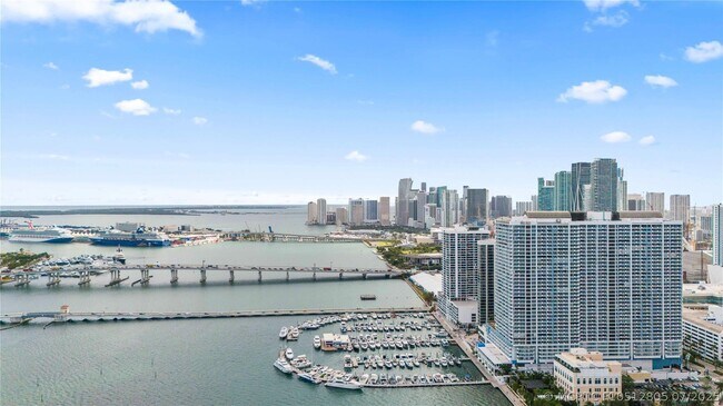 Building Photo - 1717 N Bayshore Dr