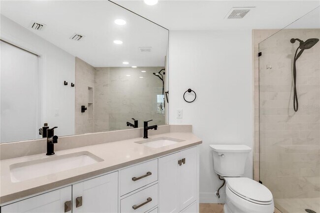 Building Photo - 1000 S Harbour Island Blvd