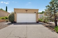 Building Photo - 9824 Lagrima De Oro Rd NE