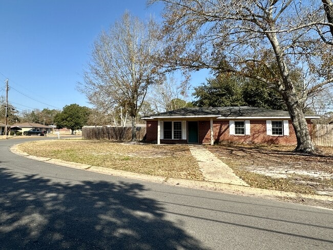 Building Photo - 15508 Hartford Dr