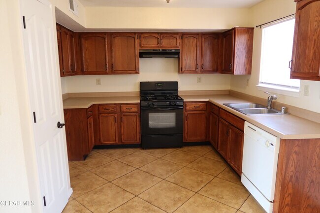 Building Photo - 12269 Sun Bridge Pl