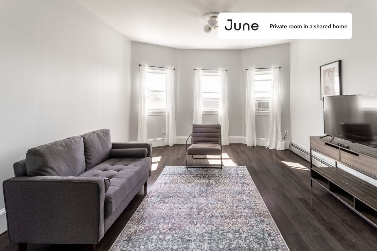 Building Photo - Room in Shared 4 bed/1.5 bath home in Dorchester - Fields Corner West