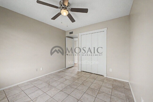 Building Photo - 4837 E Encanto St