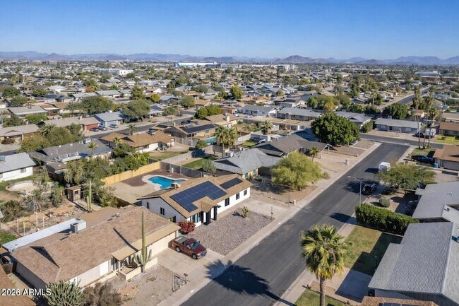 Building Photo - 2936 W Michelle Dr