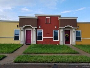 Building Photo - 3036 Scottland Dr