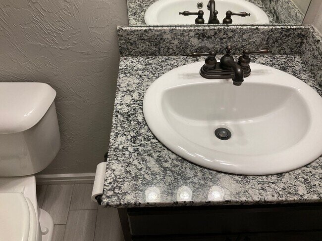 Building Photo - 20535 Autumn Trail