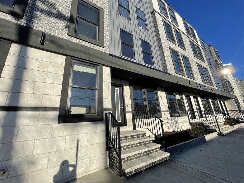 Building Photo - 60 Shirley Ave