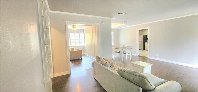 Building Photo - 6927 Burgess St