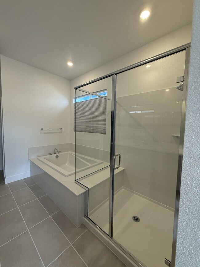 Building Photo - Brand-New 4-Bedroom Single-Story Home with Solar, Stunning Views & Open Floor Plan!