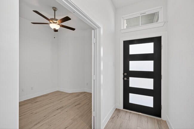 Building Photo - 648 Crested Duck Ct