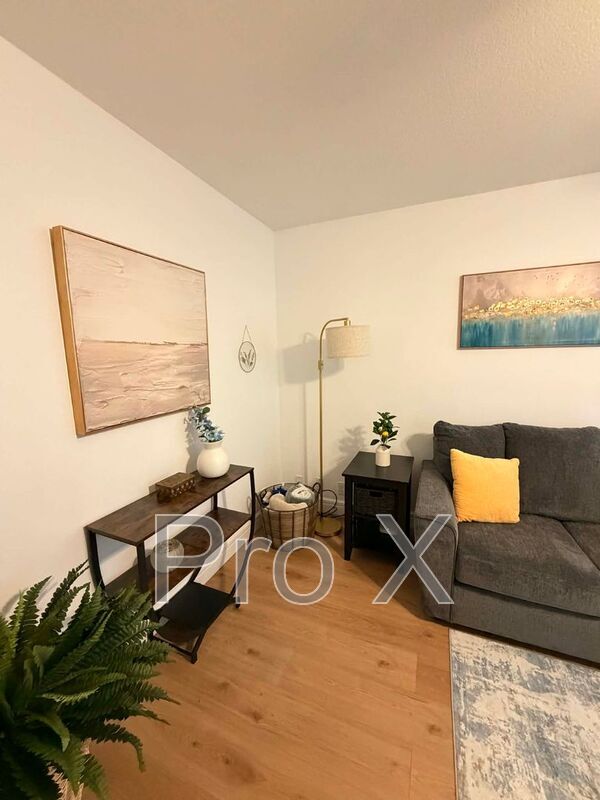 Building Photo - 2121 S Kentucky Ave