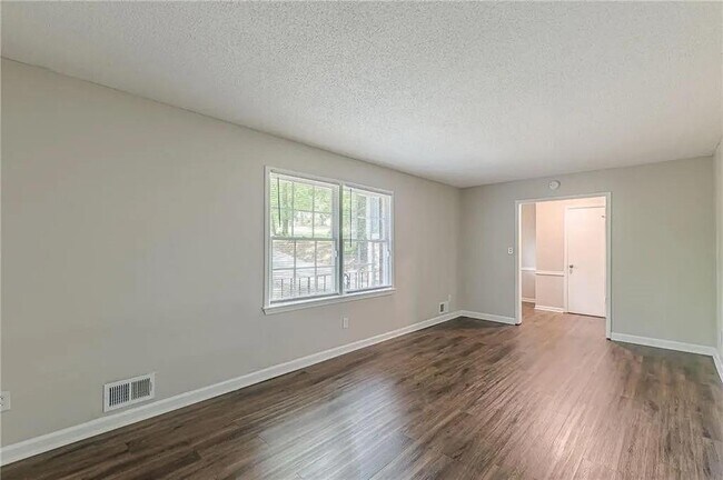 Building Photo - 3661 Boring Rd