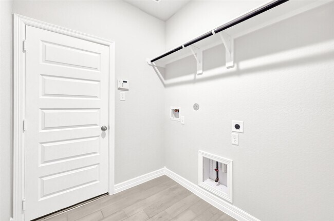 Building Photo - 9319 Galloway Wds Trl