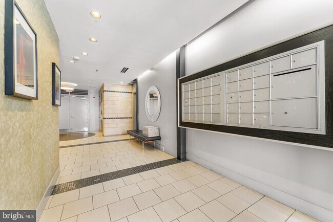 Building Photo - 1529 14th St NW