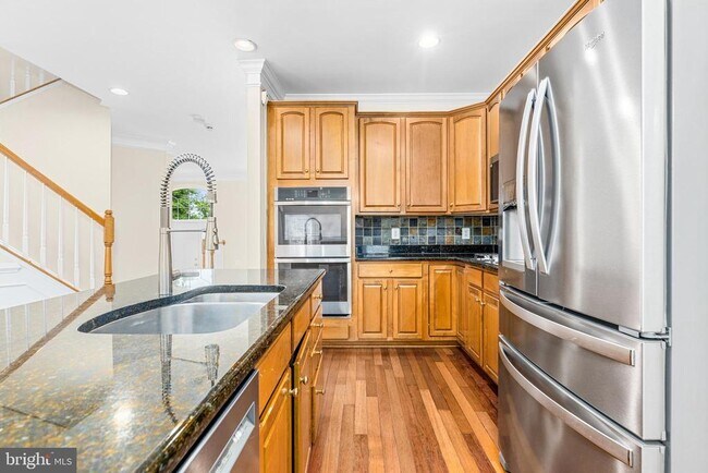 Building Photo - 3836 Elmwood Towne Way