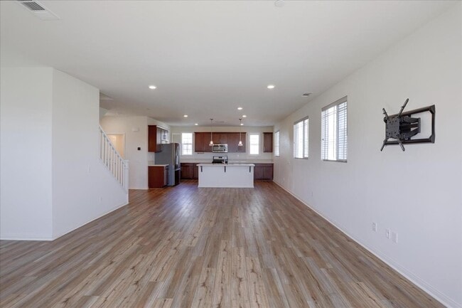 Building Photo - 9153 Foster Ln