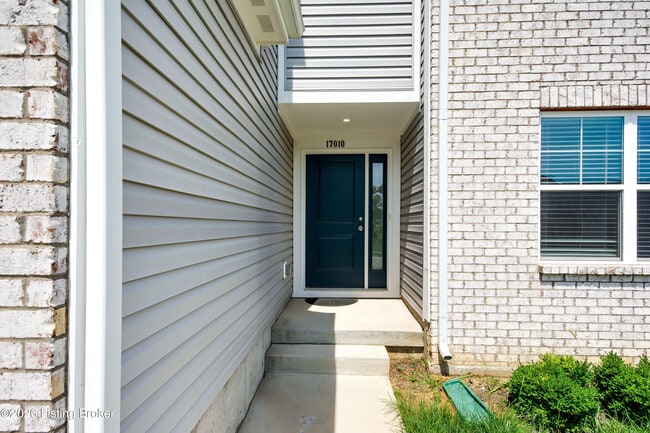 Building Photo - 17010 Meander Way