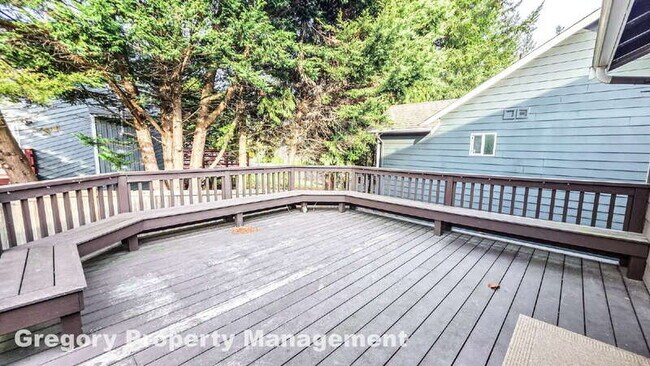 Building Photo - 821 180th St SW