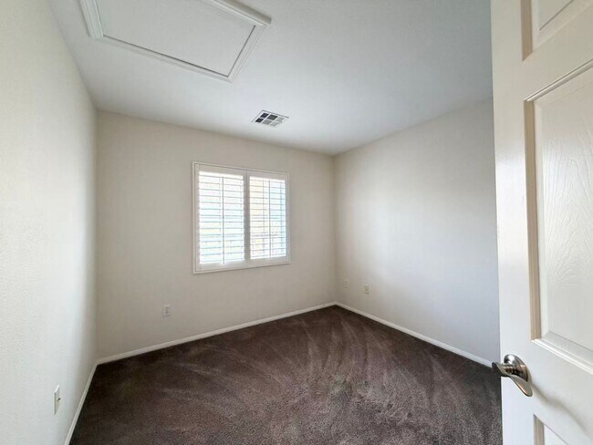 Building Photo - 11257 Playa Caribe Ave