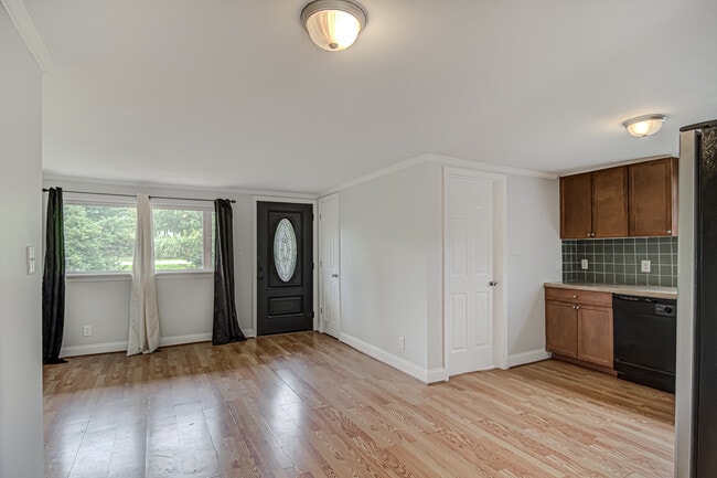 Building Photo - 8603 Haw River Rd