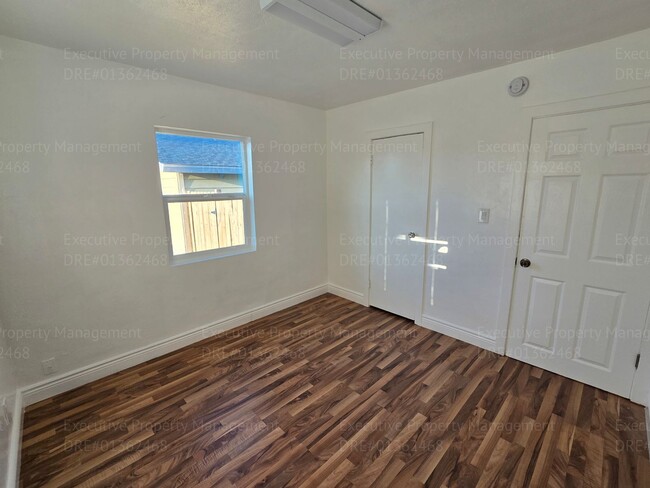 Building Photo - Remodeled 3 bedroom/ 1 bathroom