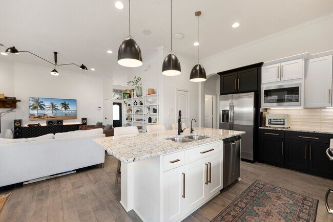 Building Photo - 23806 Hartford Springs Trail