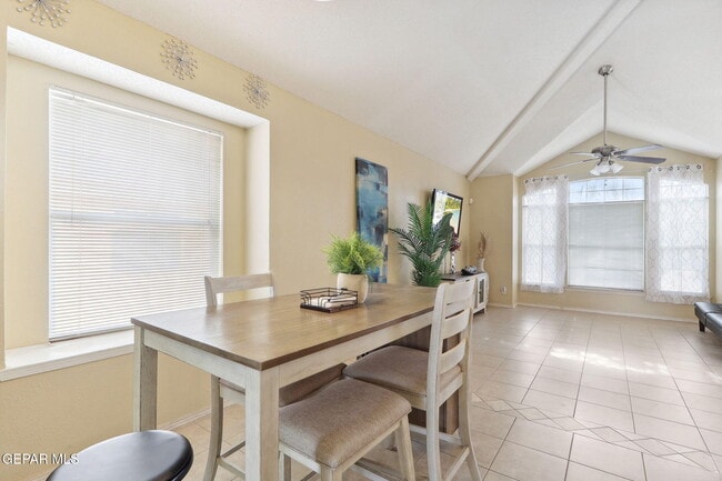 Building Photo - 3286 Sal Berroteran Dr