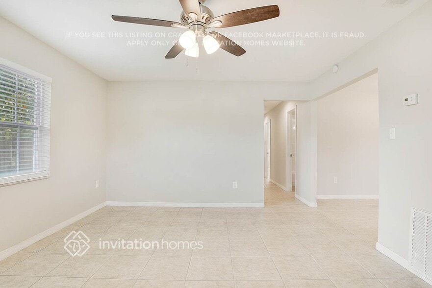 Building Photo - 6146 Balboa Dr